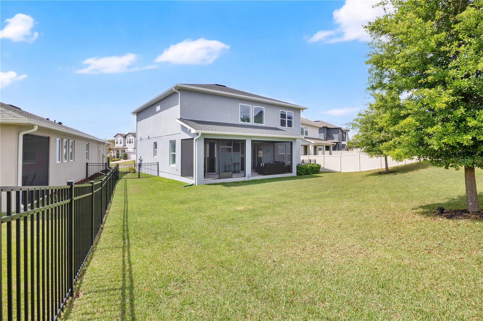 JOHNS LAKE LNDG PH 5 - Residential