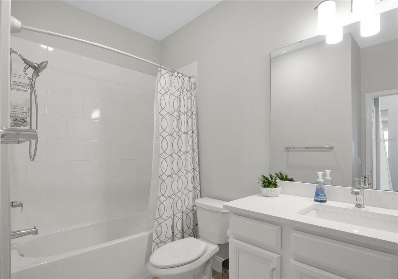 JOHNS LAKE LNDG PH 5 - Residential