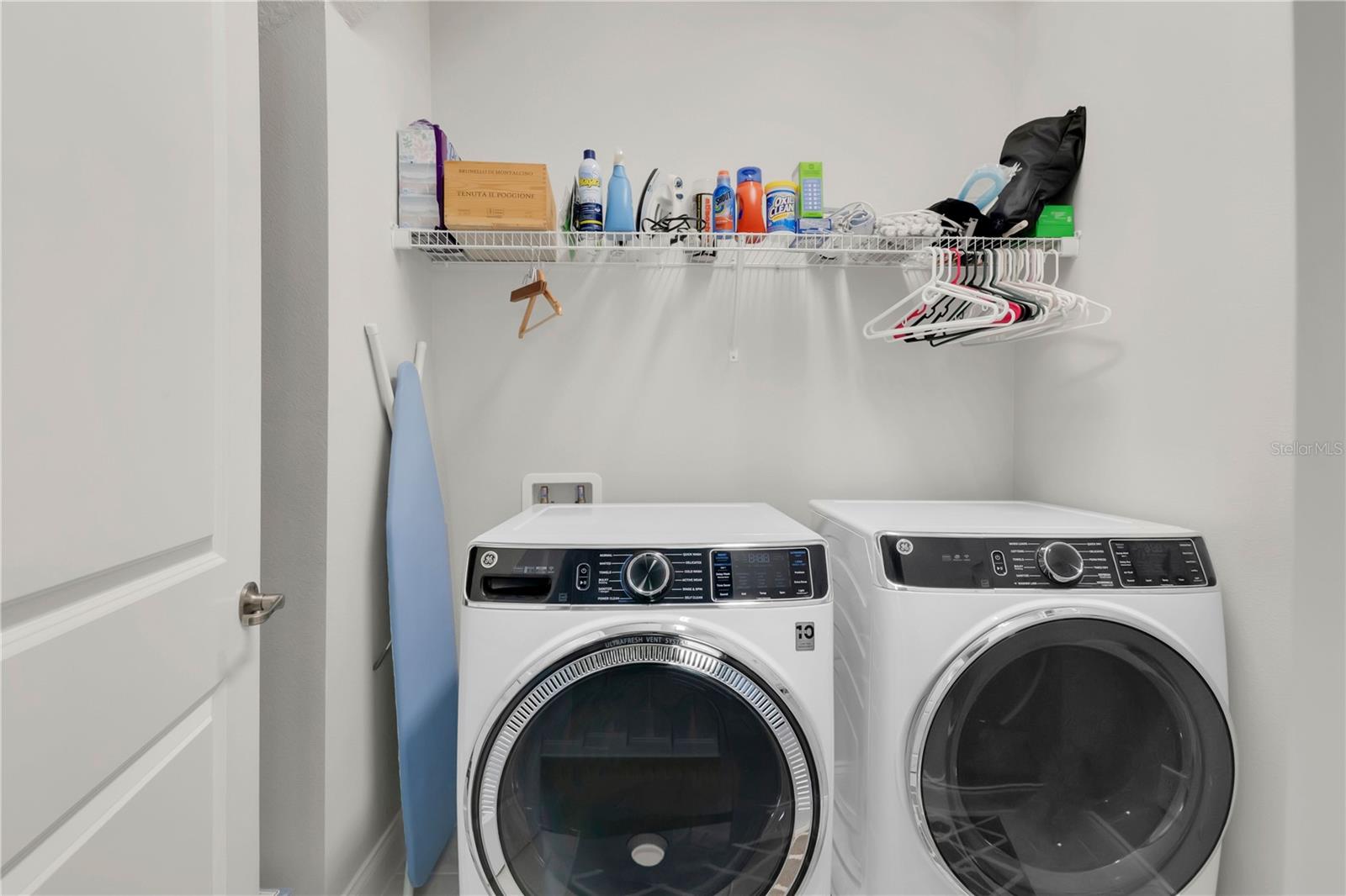 JOHNS LAKE LNDG PH 5 - Residential