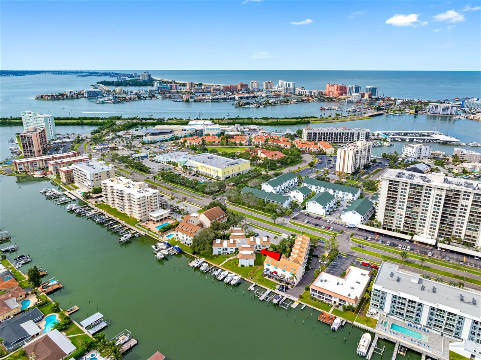 BAY ISLAND CONDO ISLAND ESTATES - Residential