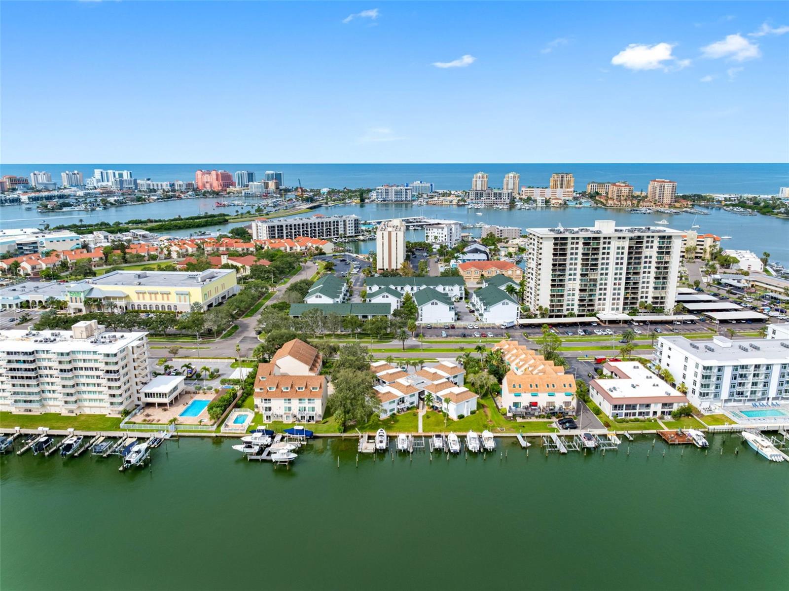 BAY ISLAND CONDO ISLAND ESTATES - Residential