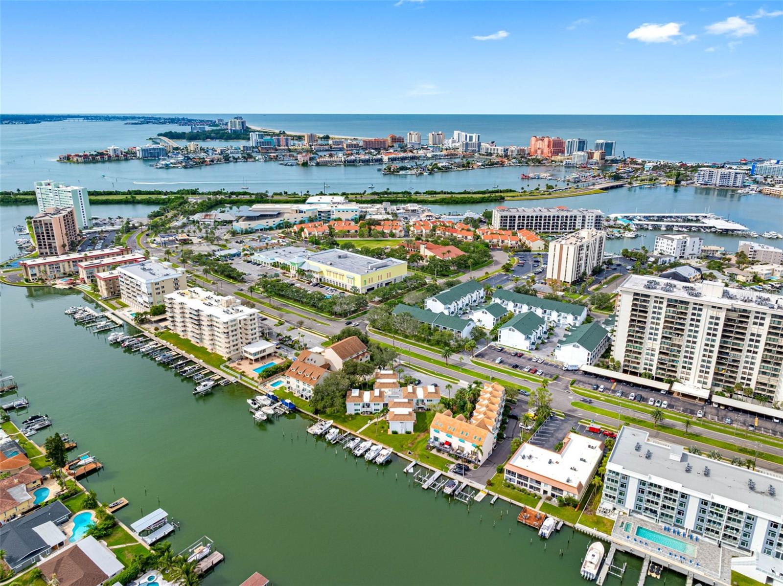 BAY ISLAND CONDO ISLAND ESTATES - Residential