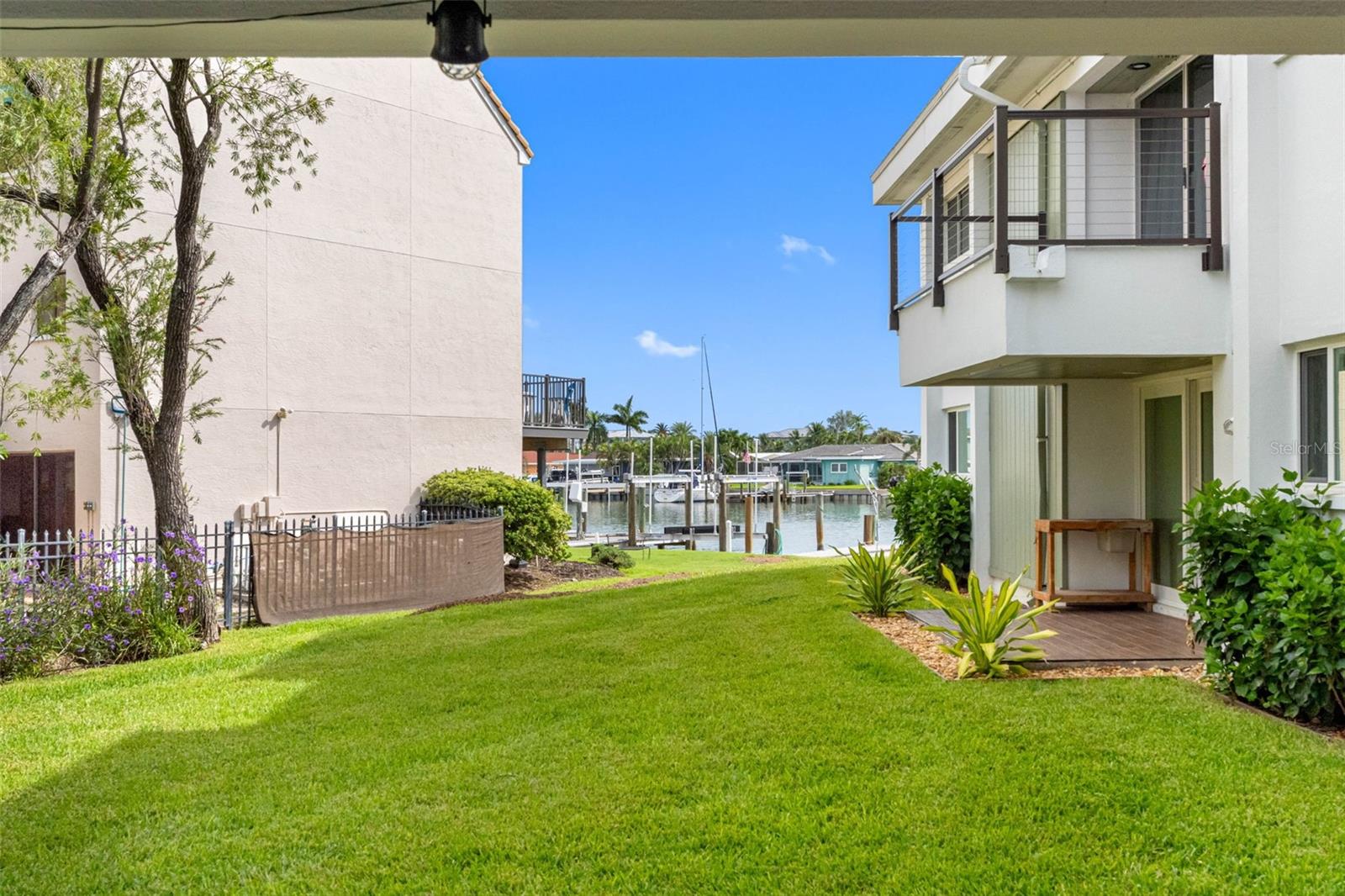 BAY ISLAND CONDO ISLAND ESTATES - Residential