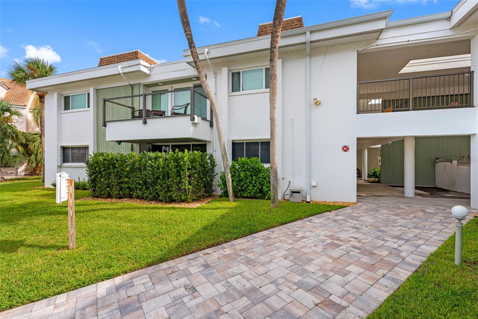 BAY ISLAND CONDO ISLAND ESTATES - Residential