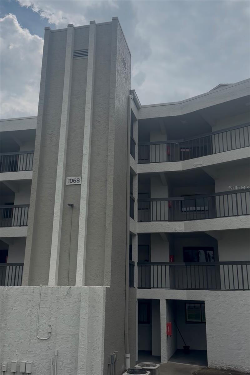 2781082877