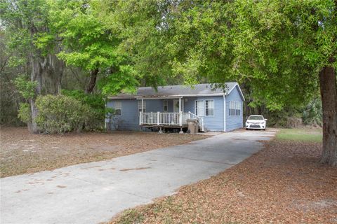 Tiny photo for 1905 Myrtle Lake Avenue, Fruitland Park, FL 34731 (MLS # G5109617)
