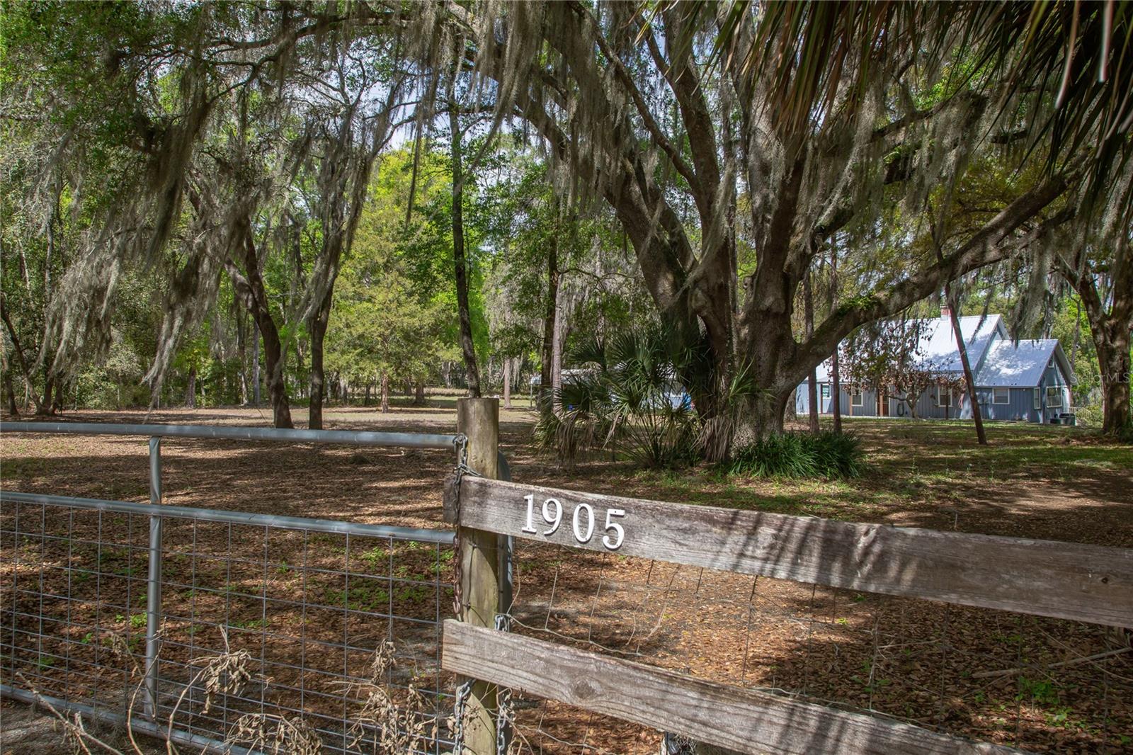 ACREAGE & UNREC - Residential