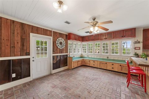 Tiny photo for 1905 Myrtle Lake Avenue, Fruitland Park, FL 34731 (MLS # G5109617)