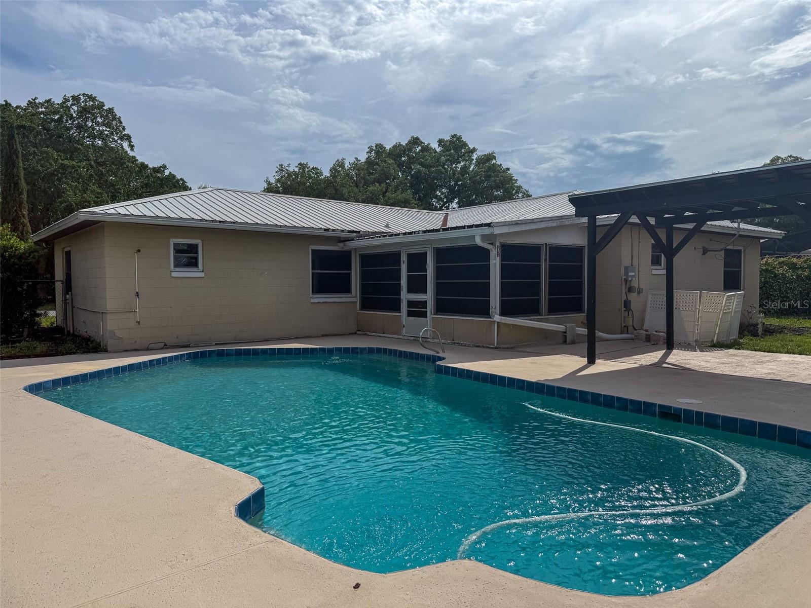 HEATHER OAKS UNIT 4 - Residential