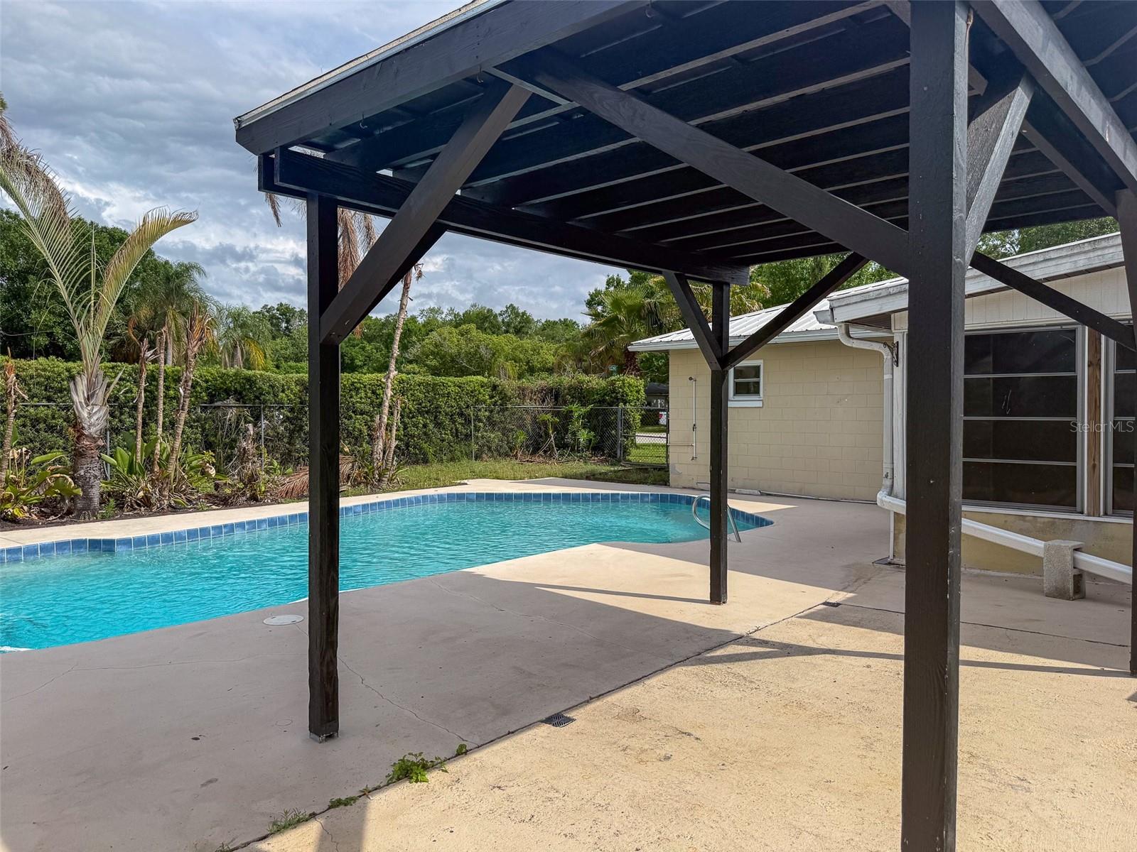 HEATHER OAKS UNIT 4 - Residential