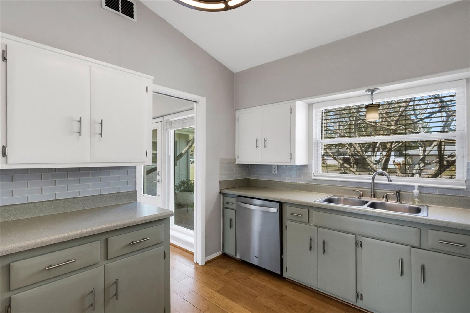 RIDGEWOOD 1ST ADD - Residential