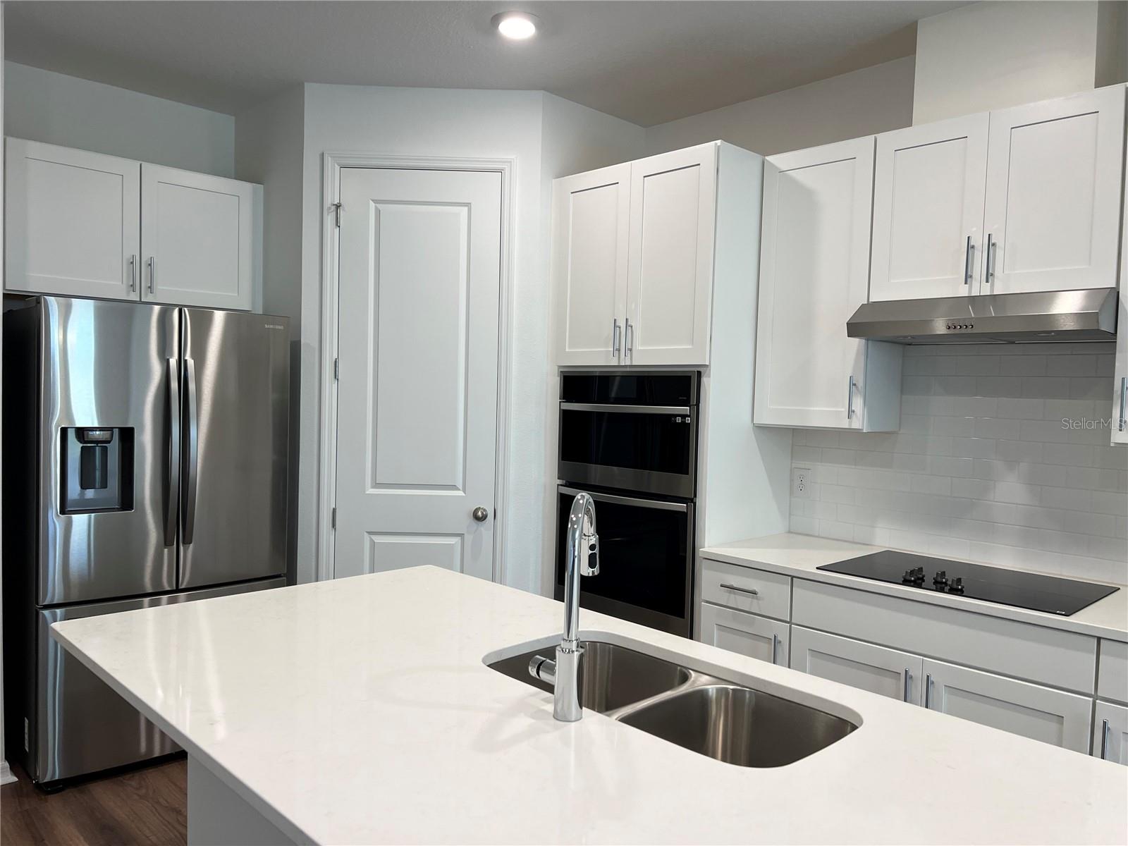 HILLS OF MINNEOLA - Residential Lease