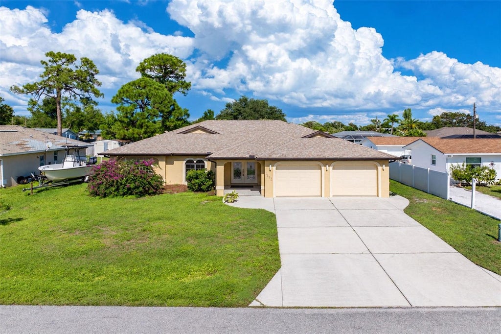 Photo of 1881 Neptune Drive, Englewood, FL 34223 (MLS # D6149242)