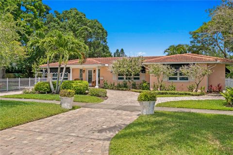 401 APPIAN WAY NE ST PETERSBURG FL 33704