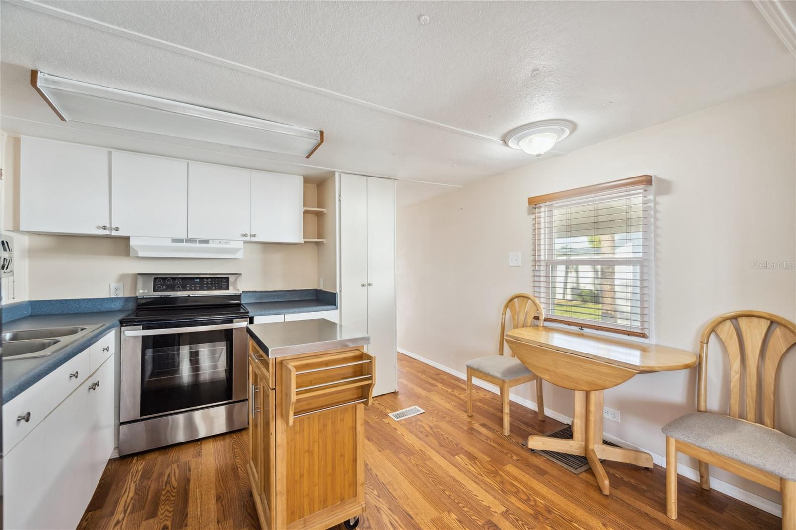 OAK GROVE - Residential