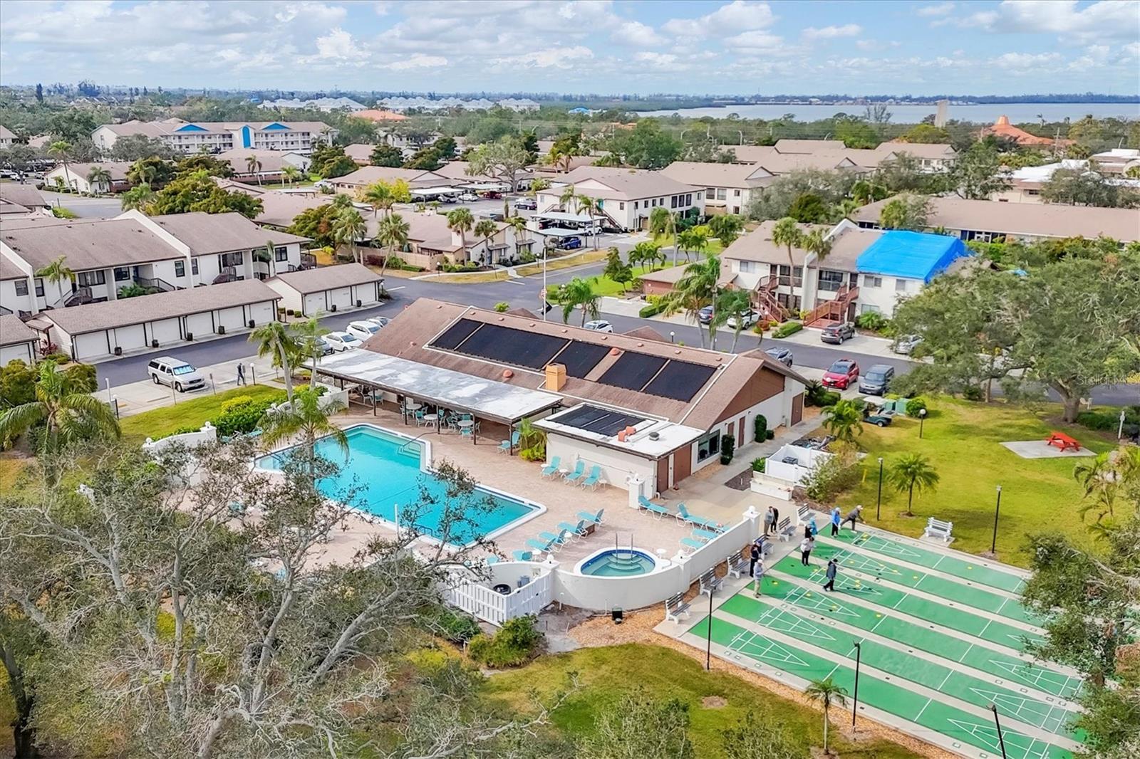 COUNTRY VILLAGE - Residential