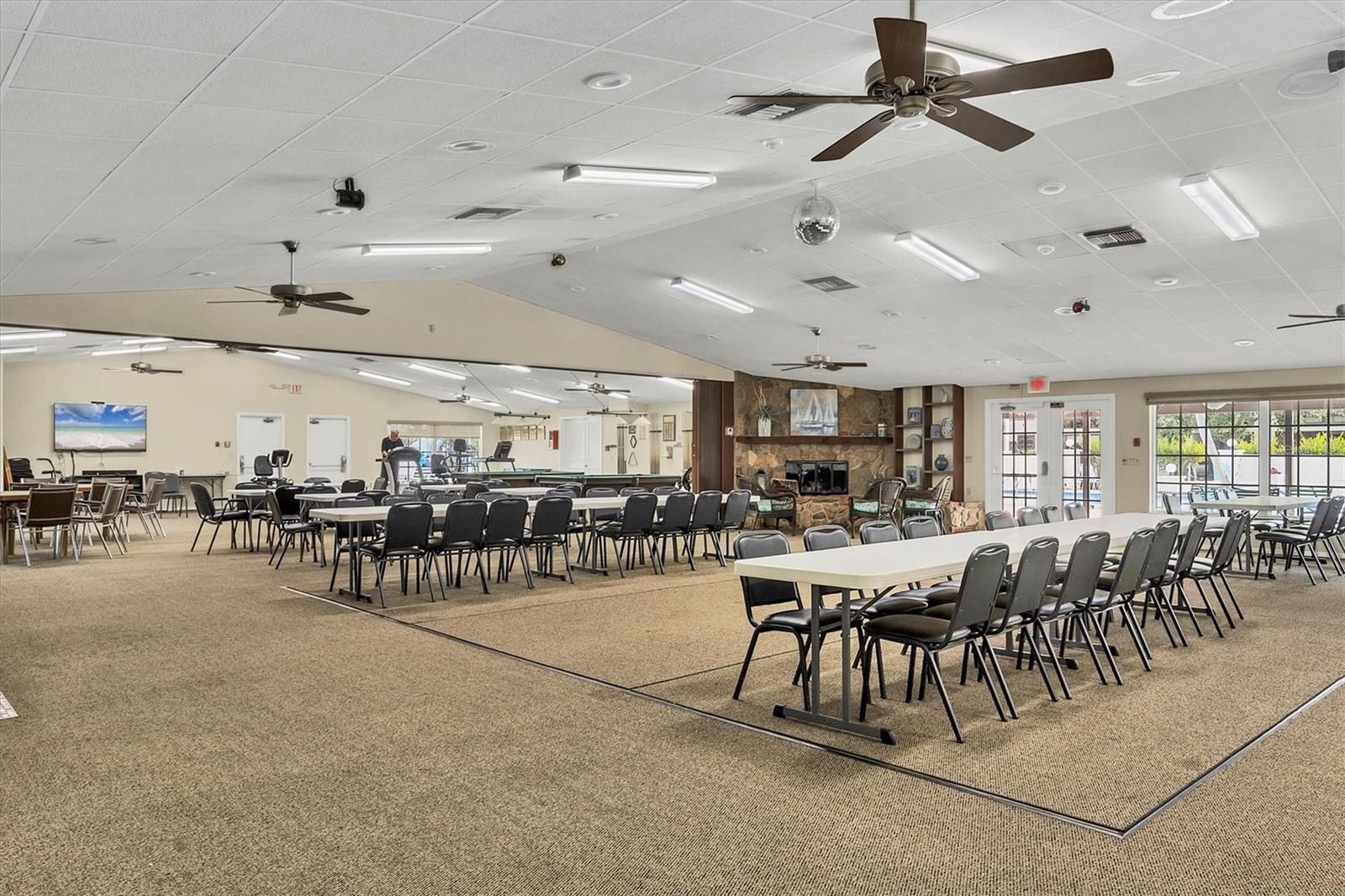 COUNTRY VILLAGE - Residential