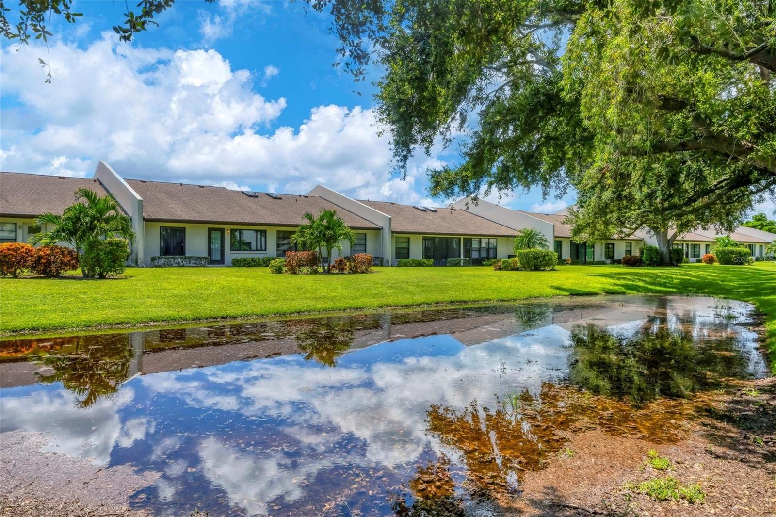 COUNTRY VILLAGE - Residential