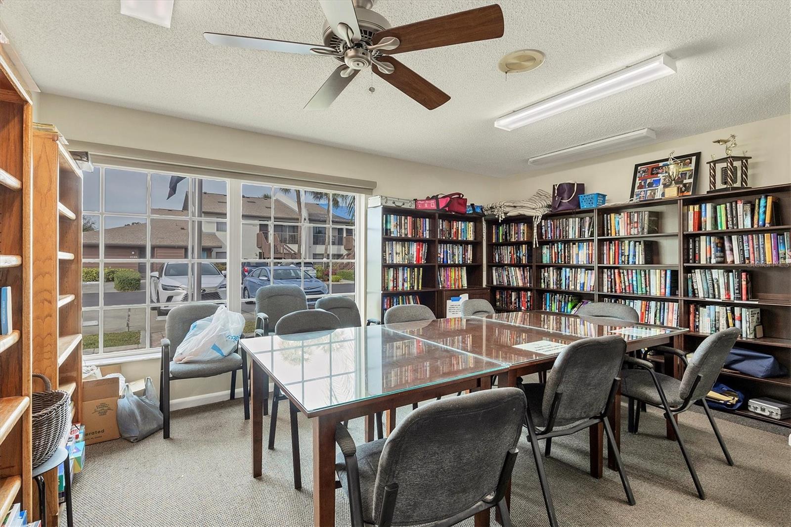 COUNTRY VILLAGE - Residential