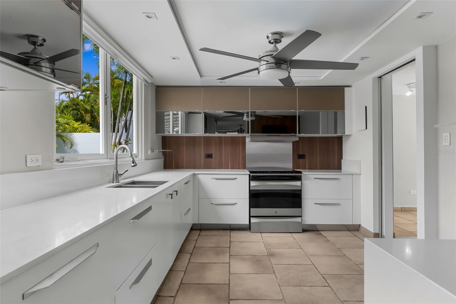 EXT. ALTURAS DE SAN PATRICIO - Residential Lease