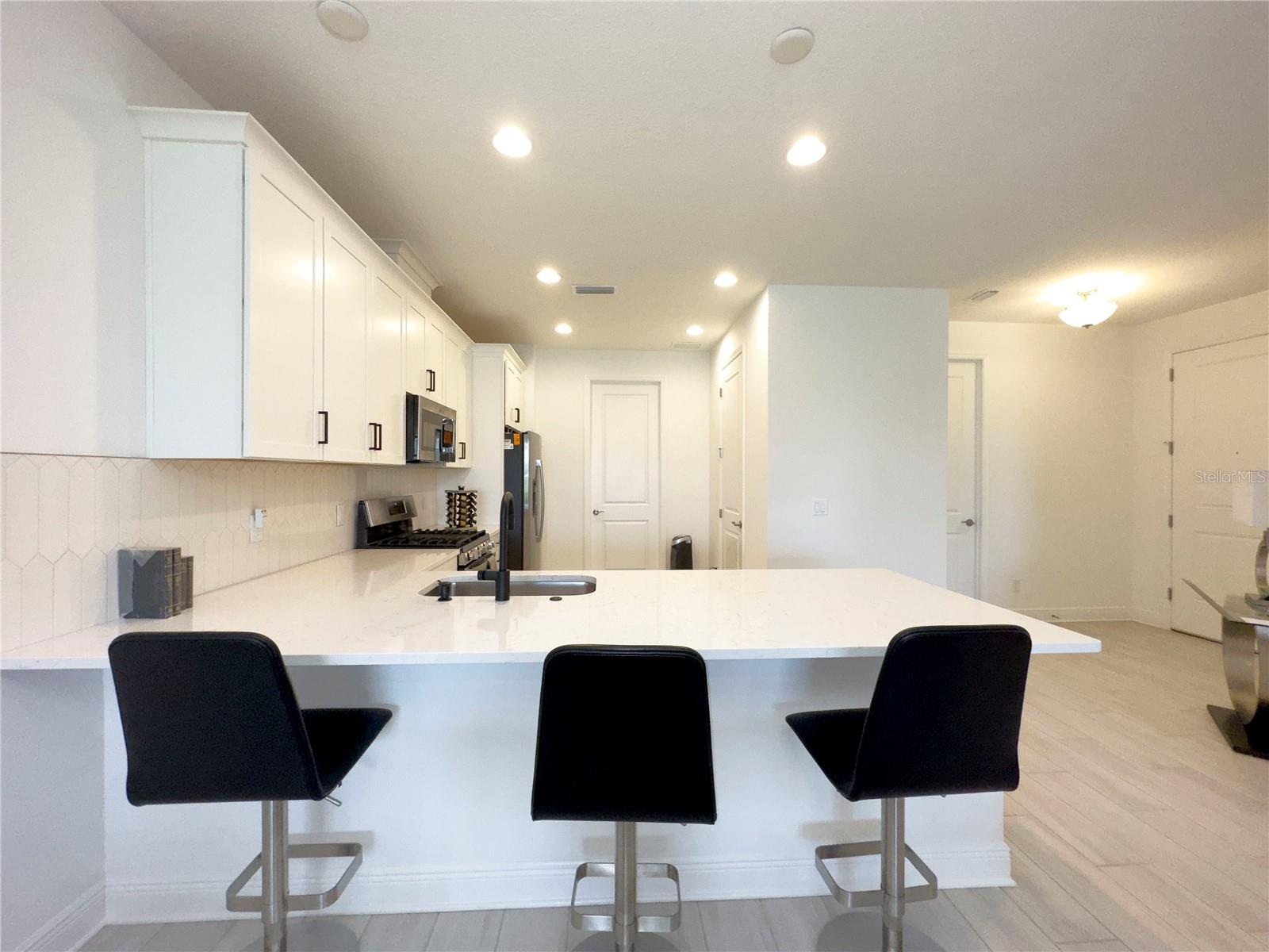 SWEETWATER VILLAS OF LAKEWOOD RANCH - Residential Lease