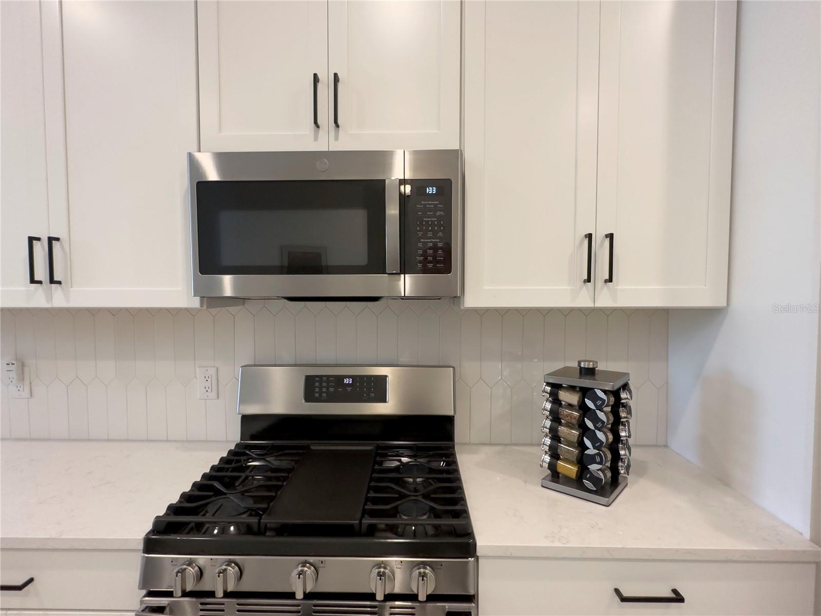SWEETWATER VILLAS OF LAKEWOOD RANCH - Residential Lease