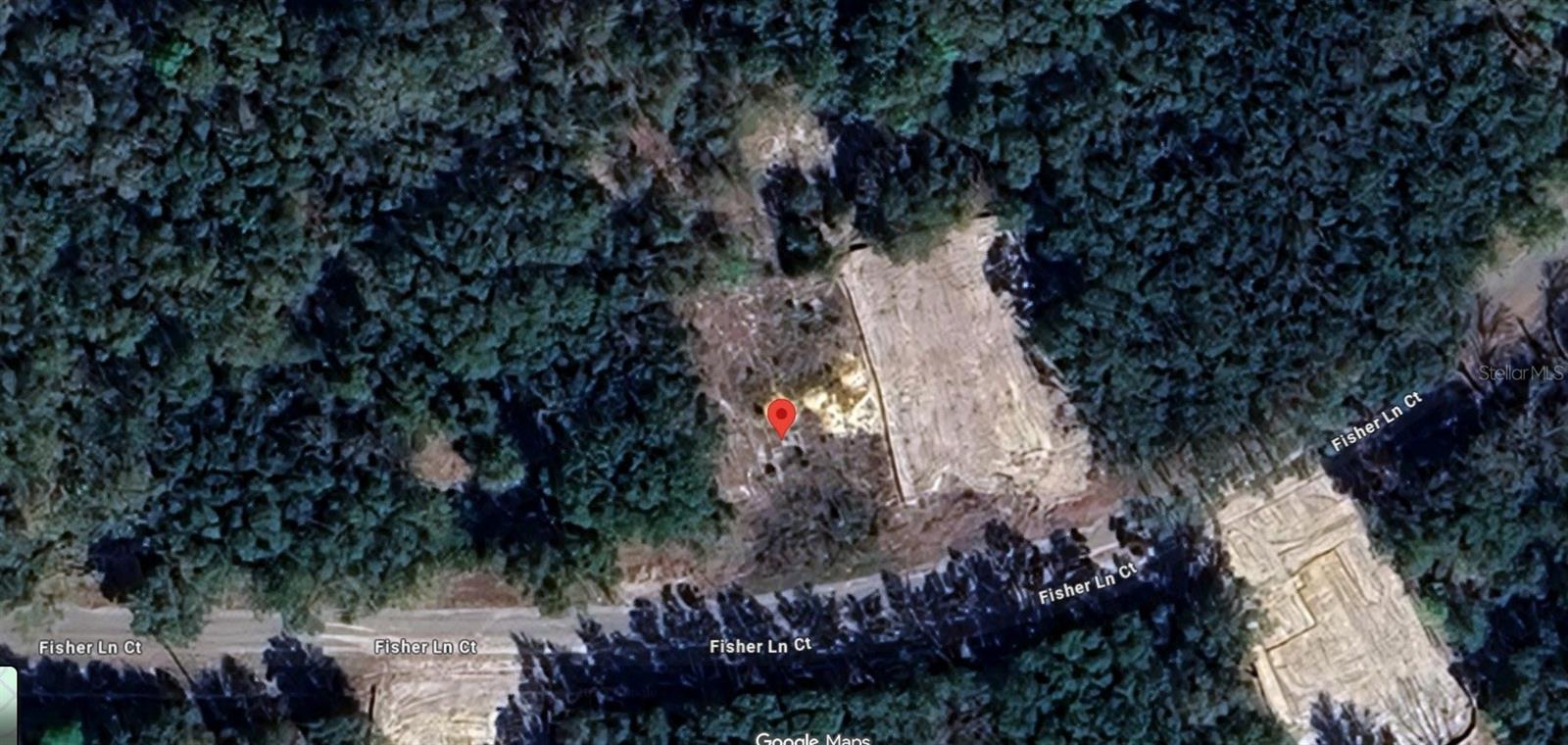 Build your dream home in the rapidly growing and serene area of Ocala. This property is nestled up to the Ocklawaha Prairie Restoration Area. Enjoy the small-town flair with annual festivals, rodeos, world-renowned fishing, and abundant hunting opportunities.