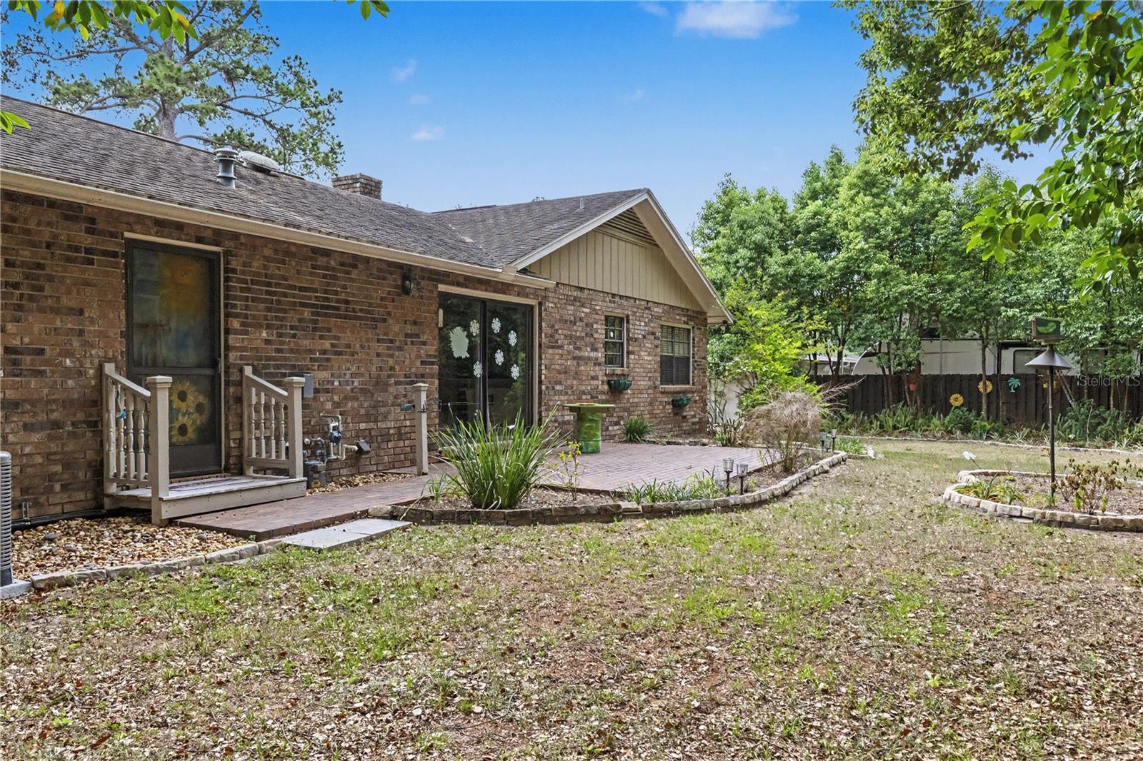 THOMPSON ESTATE - Residential