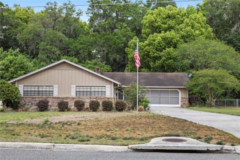 Photo of 536 NE 40th Avenue, Ocala, FL 34470 (MLS # OM724646)
