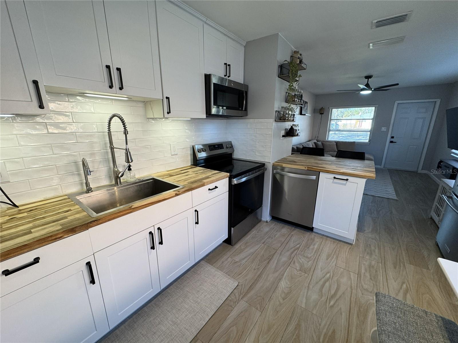 DUNEDIN ISLES 1 - Residential Income