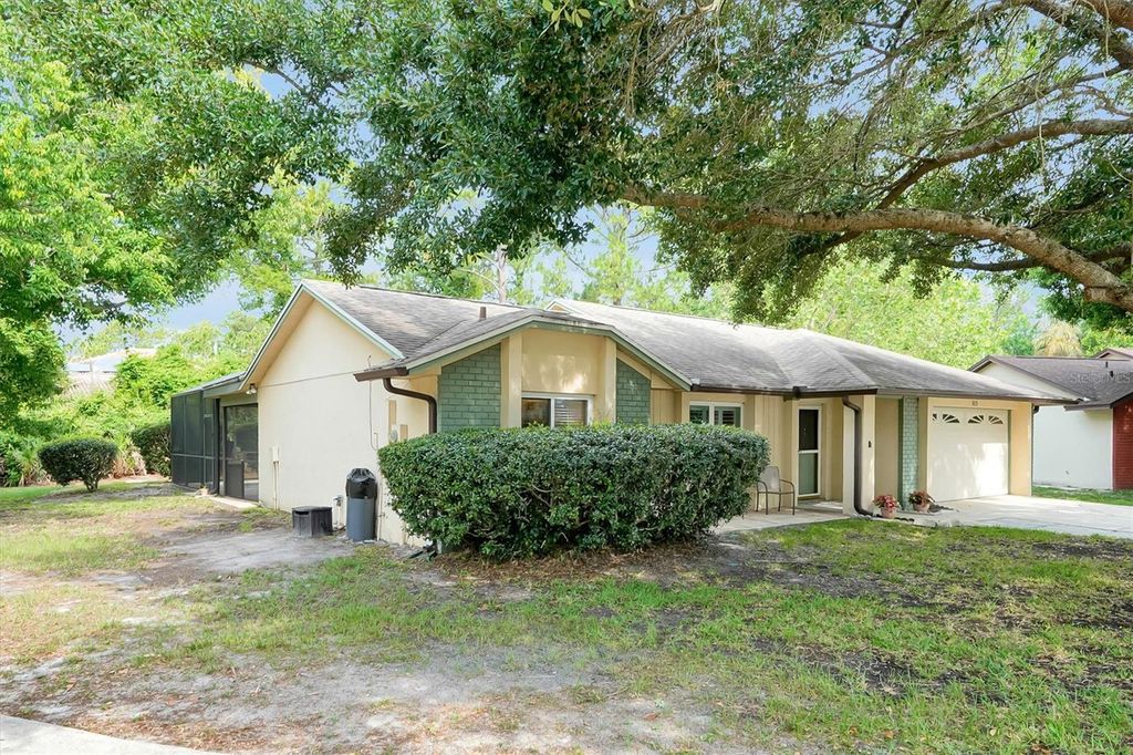 Photo of 1013 Gammage Point, Oviedo, FL 32765 (MLS # O6407077)