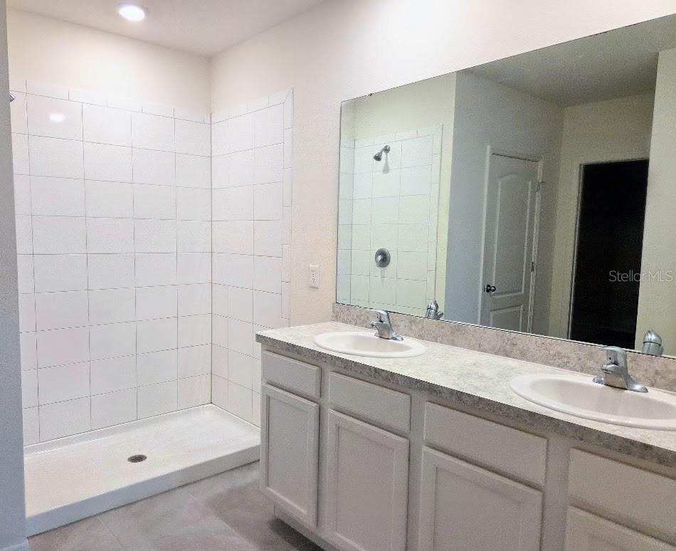 VERANDAH PARK - Residential