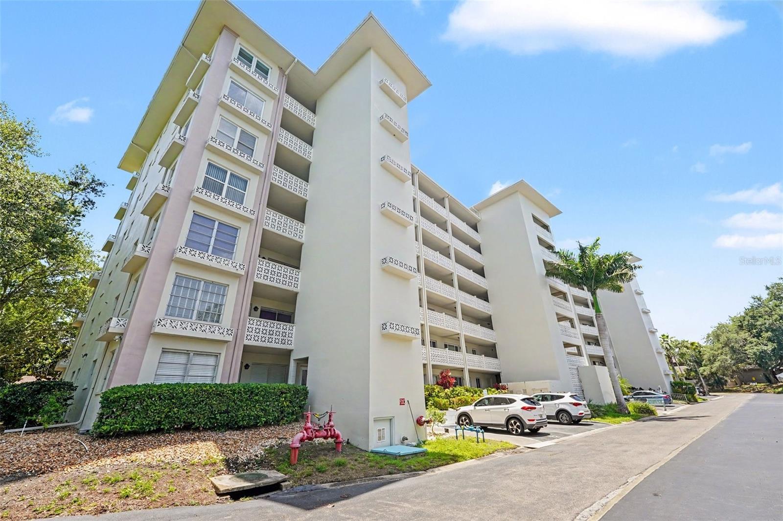 KALMIA CONDO - Residential