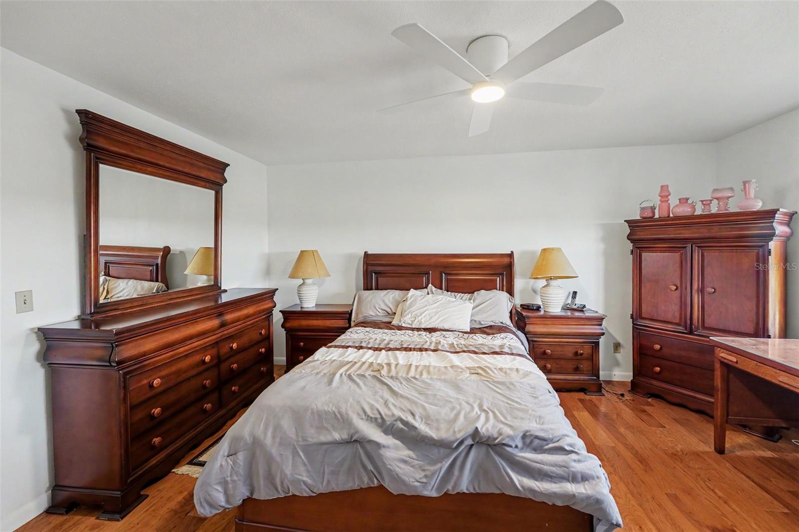 KALMIA CONDO - Residential