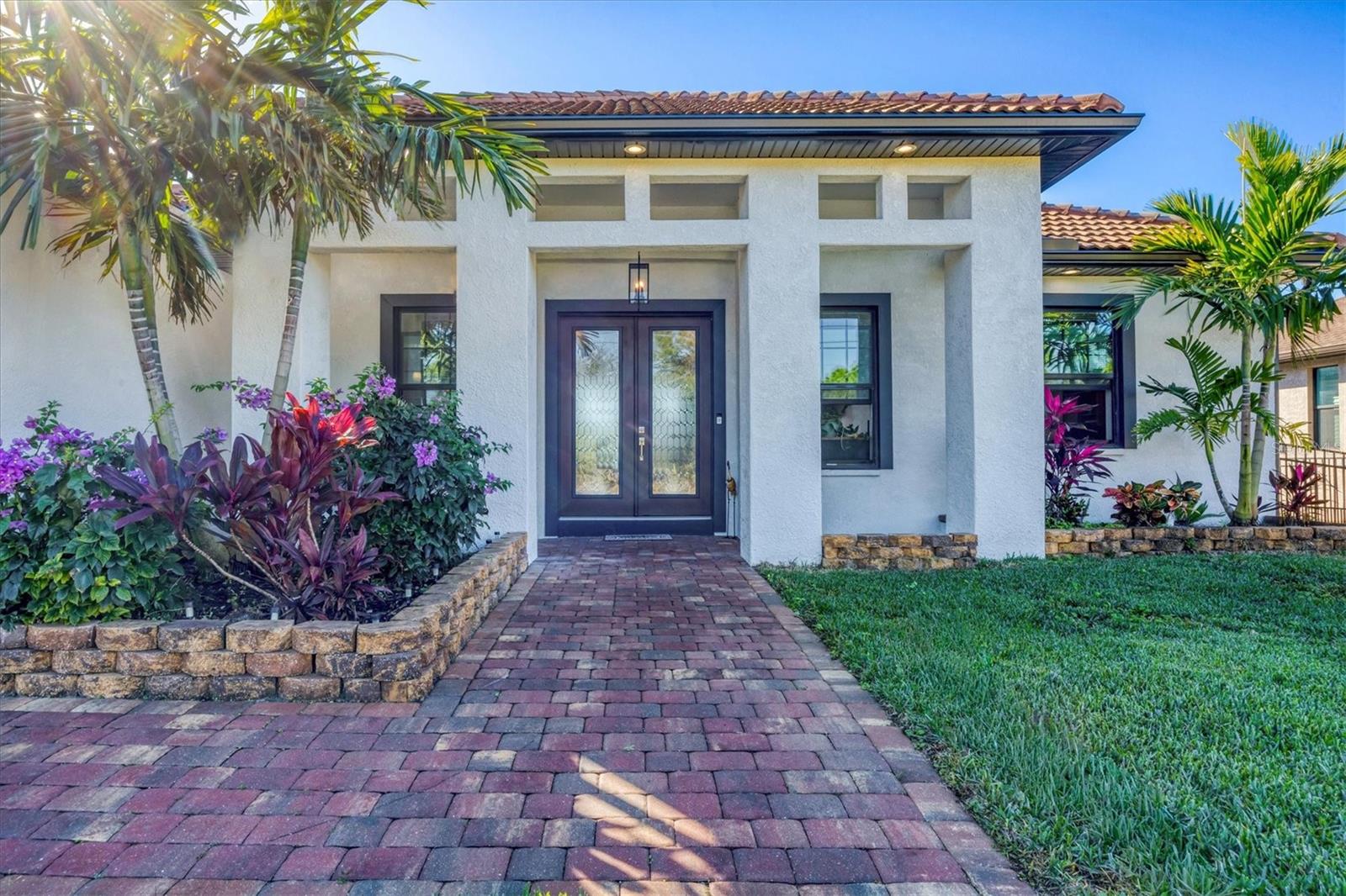 SOUTH GULF COVE - Residential