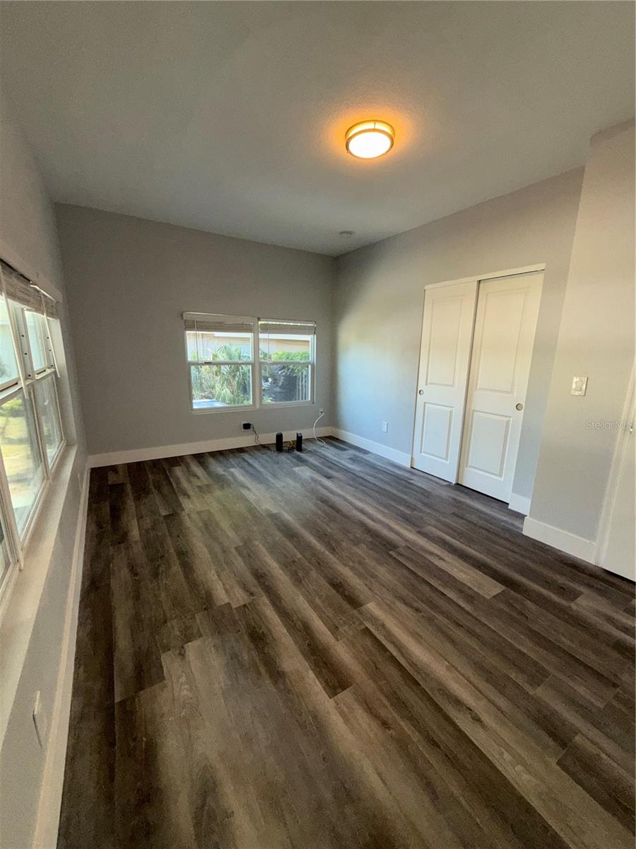 BROSCHE SUB - Residential Lease