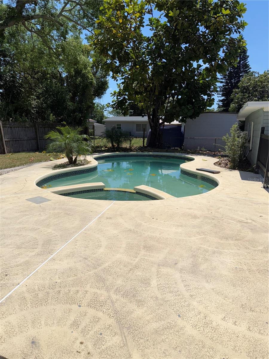 BROSCHE SUB - Residential Lease