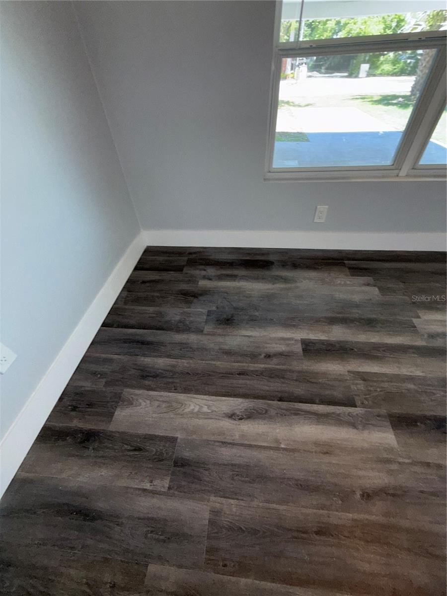 BROSCHE SUB - Residential Lease