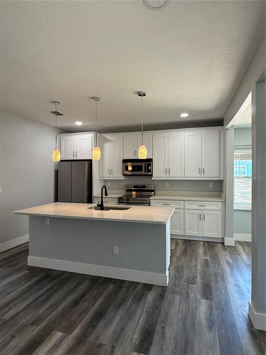 BROSCHE SUB - Residential Lease