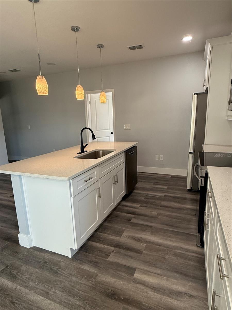 BROSCHE SUB - Residential Lease