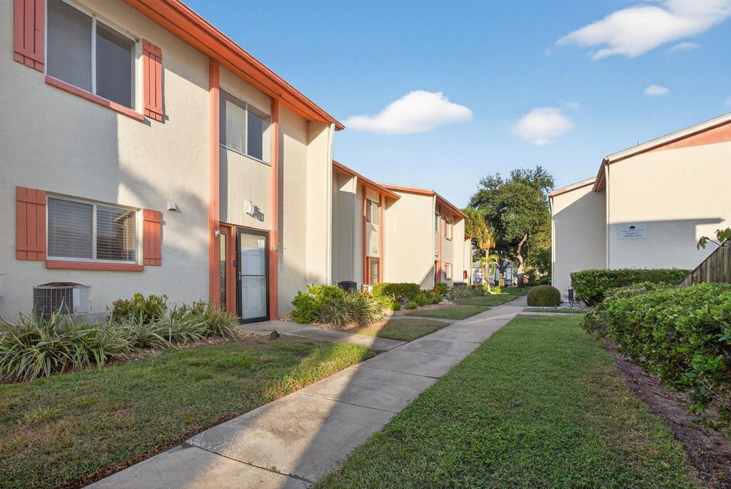 Photo of 5812 16th Lane S #3, St Petersburg, FL 33712 (MLS # O6354784)