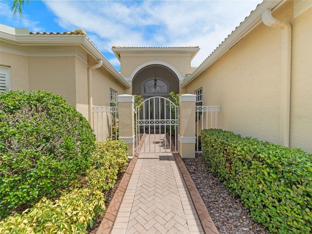 Photo of 5024 Ruby Flats Drive, Wimauma, FL 33598 (MLS # TB8422376)