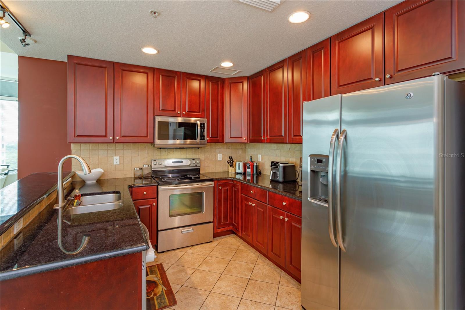 101 S EOLA DRIVE 1021
