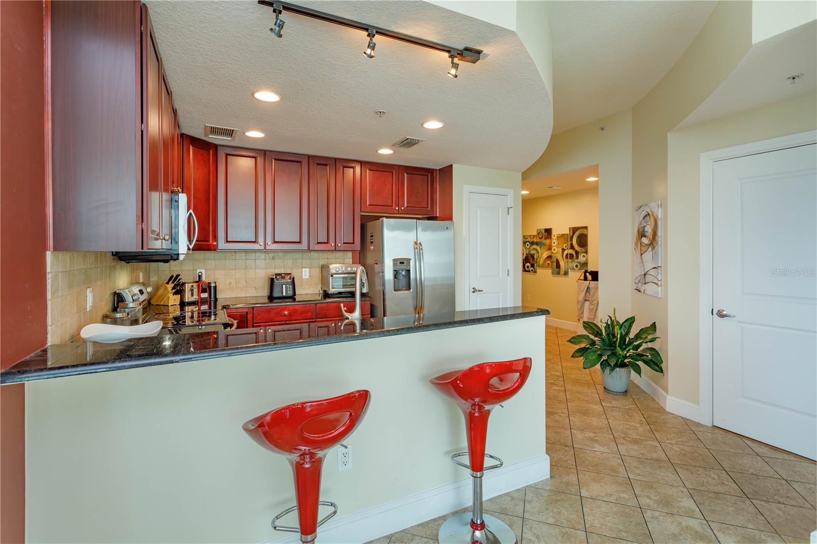 101 S EOLA DRIVE 1021