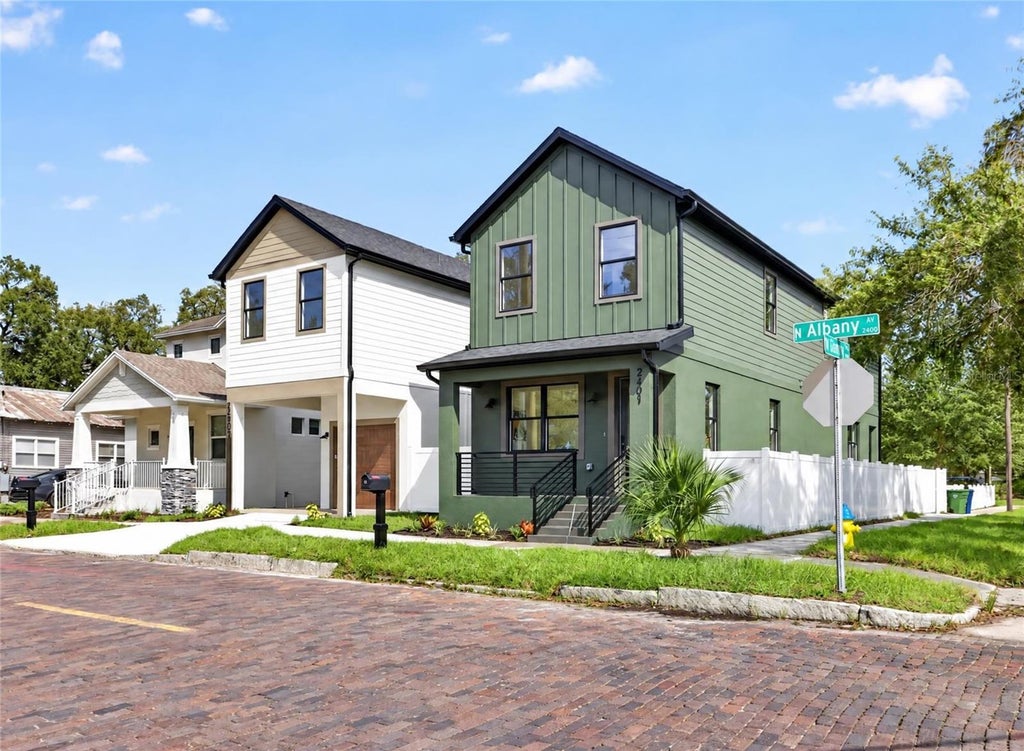 Photo of 2601 N Albany Avenue, Tampa, FL 33607 (MLS # TB8559231)