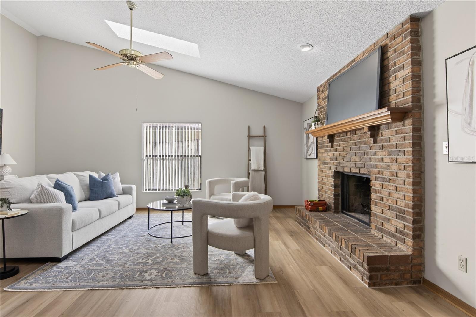 LONGWOOD GREEN REP - Residential