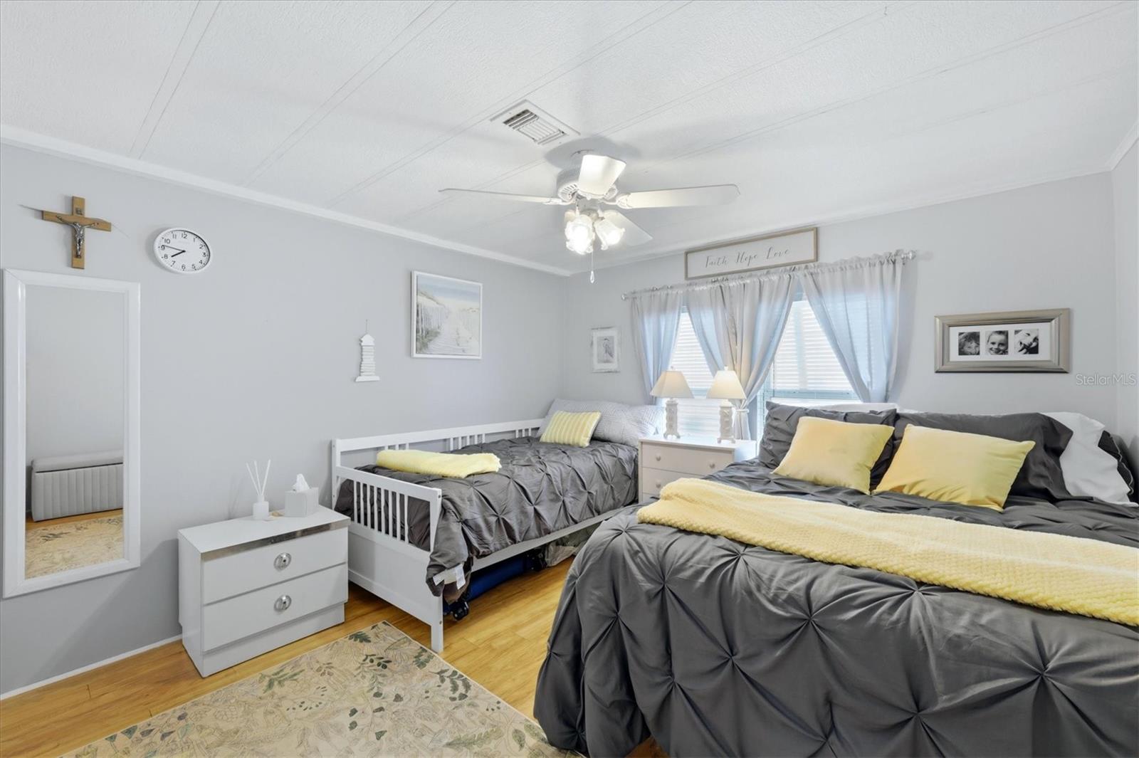 TANGERINE WOODS - Residential