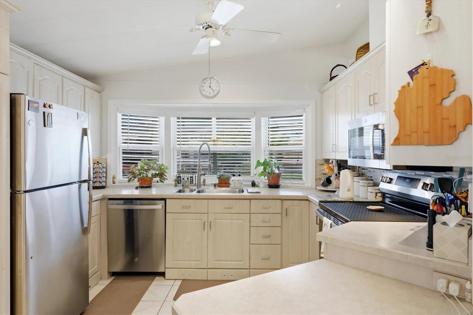 TANGERINE WOODS - Residential