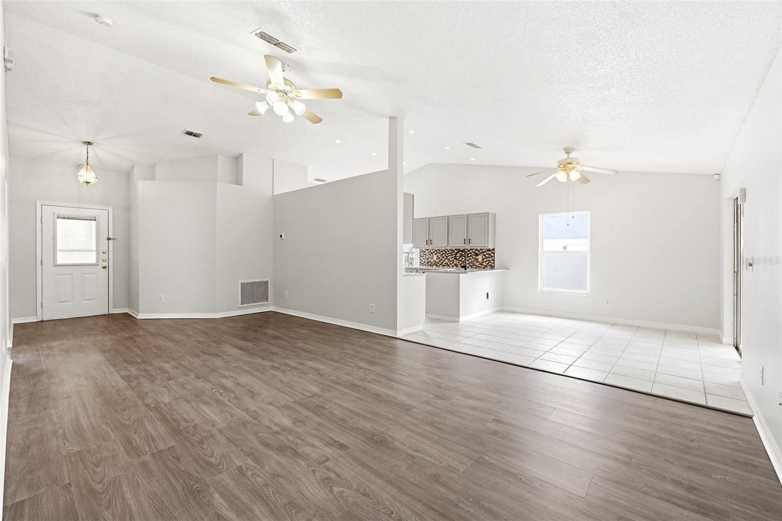 INDIAN POINT PH 6 - Residential