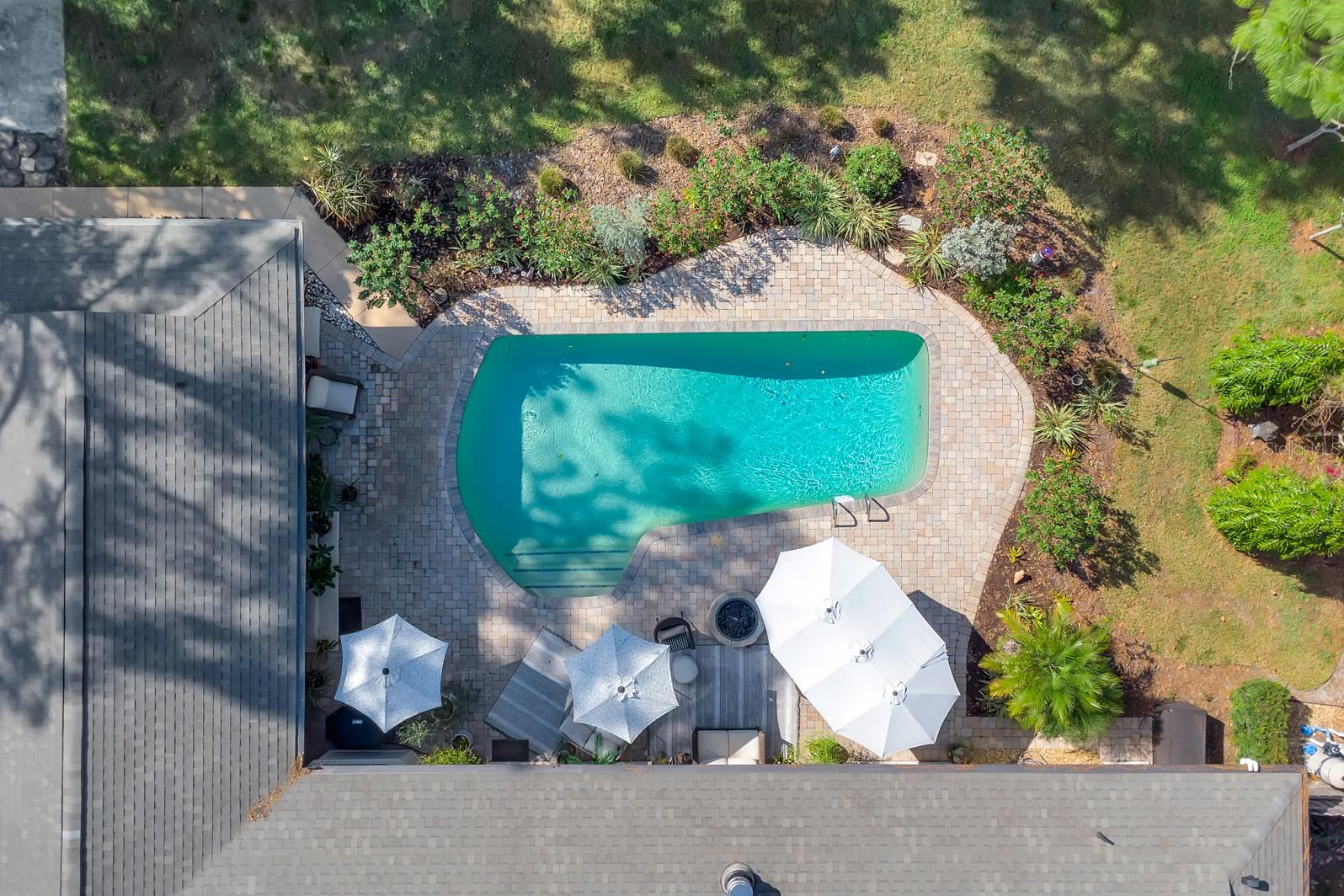 SWEETWATER OAKS - Residential